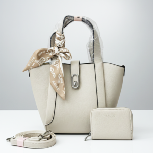 Elegant leather handbag with matching wallet and scarf - Creamy beige